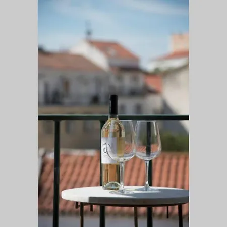 Alfama Riverside: Historic Gem With Panoramic Views Apartment