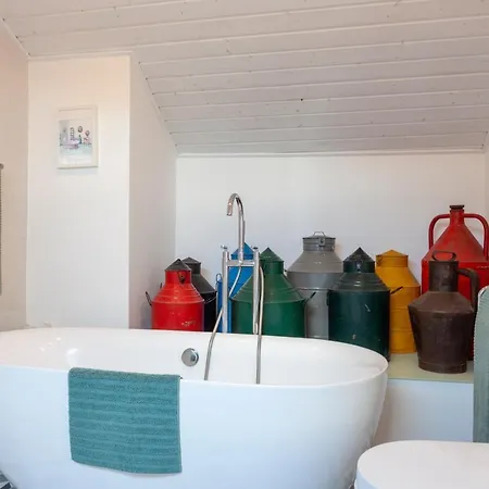 Alfama Stunning River And Historic Views 2bedrooms & 2bathrooms Ac Balcony 18th Century Building Appartement