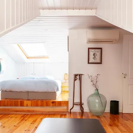 Appartement Alfama Stunning River And Historic Views 2bedrooms & 2bathrooms Ac Balcony 18th Century Building