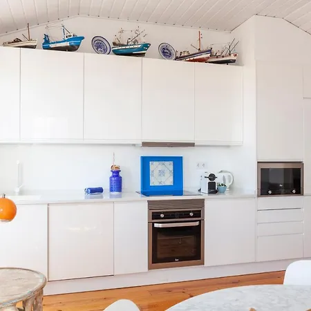 Alfama Stunning River And Historic Views 2bedrooms & 2bathrooms Ac Balcony 18th Century Building דירה *