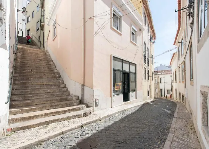 Alfama Stunning River And Historic Views 2bedrooms & 2bathrooms Ac Balcony 18th Century Building
