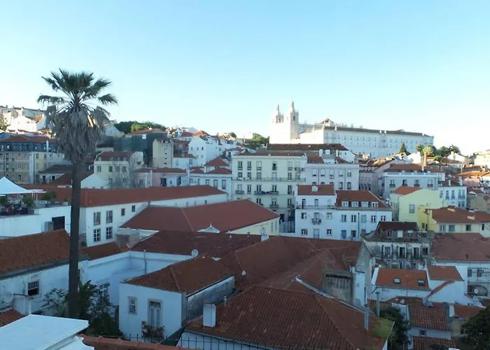 Alfama Stunning River And Historic Views 2bedrooms & 2bathrooms Ac Balcony 18th Century Building Apartmán *
