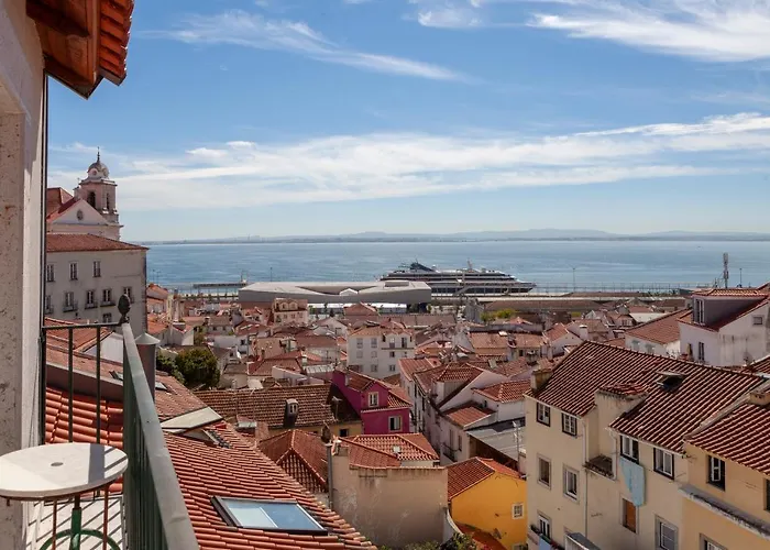 Apartmán Alfama Stunning River And Historic Views 2bedrooms & 2bathrooms Ac Balcony 18th Century Building