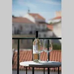 Alfama Stunning River And Historic Views 2bedrooms & 2bathrooms Ac Balcony 18th Century Building Apartament